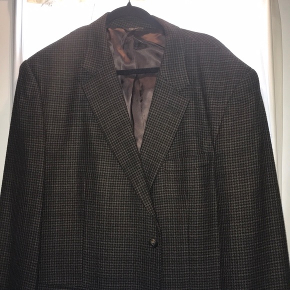 Jos A Bank Brown Plaid Blazer - Just Like New! - Picture 1 of 7